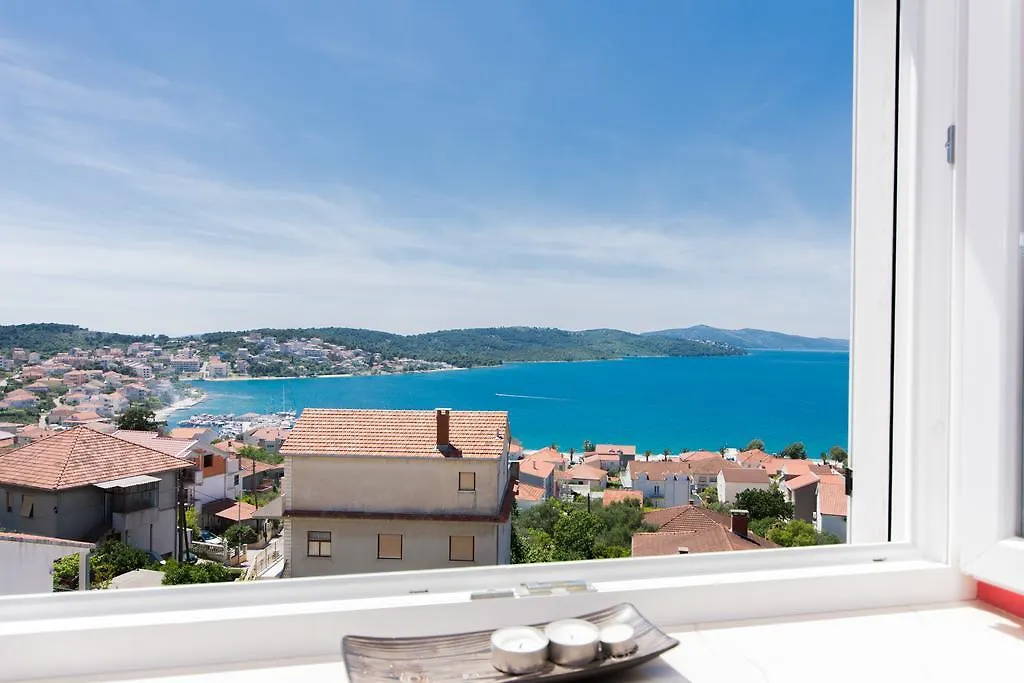 Apartment Ljuba Τρογκίρ
