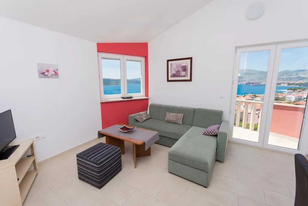 Apartment Ljuba Trogir