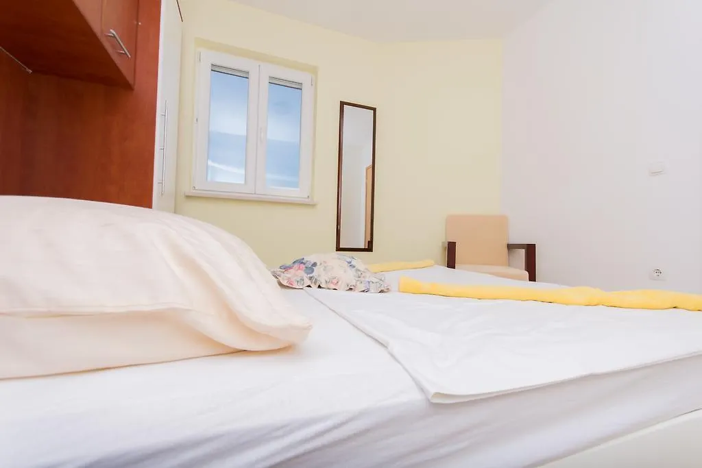 Apartment Ljuba Trogir 0*,  Croatia
